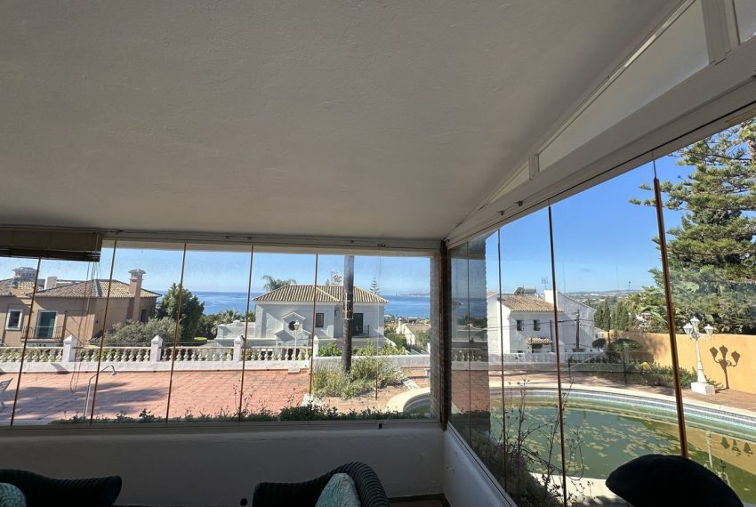 R4713499-Villa-For-Sale-Estepona-Detached-5-Beds-600-Built-15