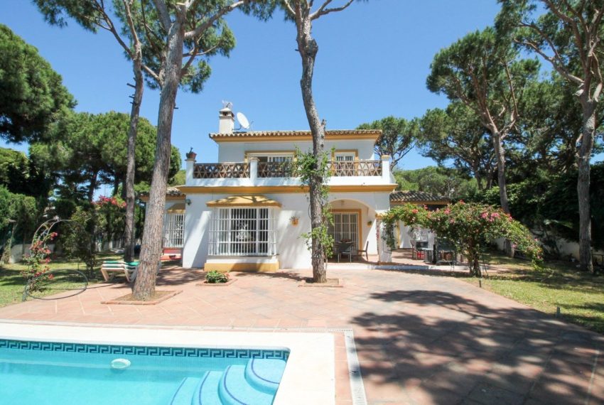 R4718953-Villa-For-Sale-Calahonda-Detached-3-Beds-227-Built-1