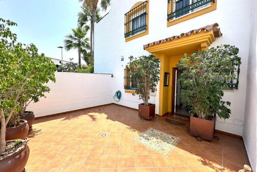 R4743598-Townhouse-For-Sale-San-Pedro-de-Alcantara-Semi-Detached-3-Beds-227-Built-10