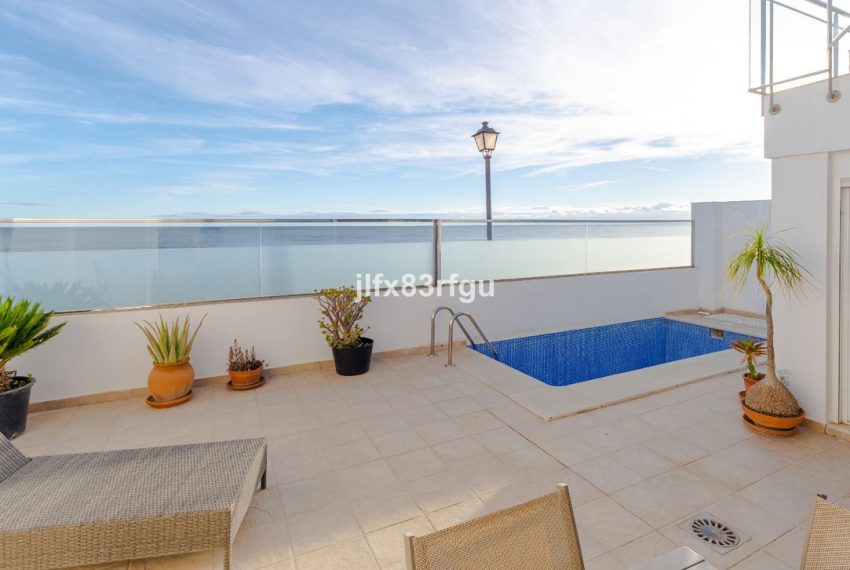 R4770784-Villa-For-Sale-Estepona-Detached-5-Beds-220-Built-3