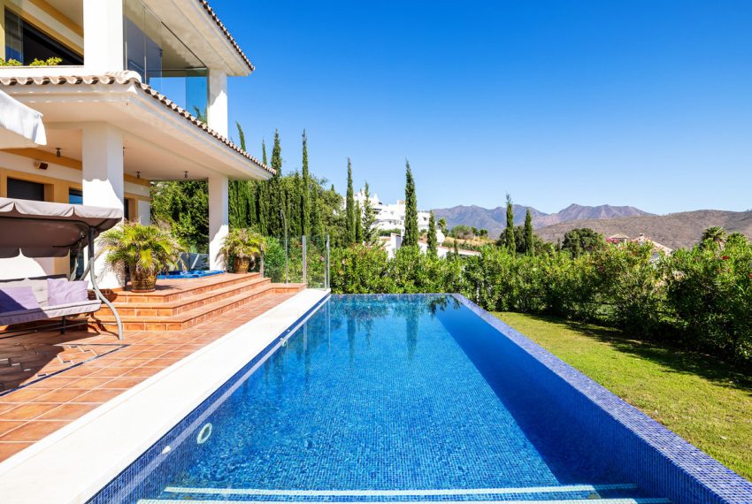 R4783534-Villa-For-Sale-Marbella-Detached-5-Beds-910-Built-4