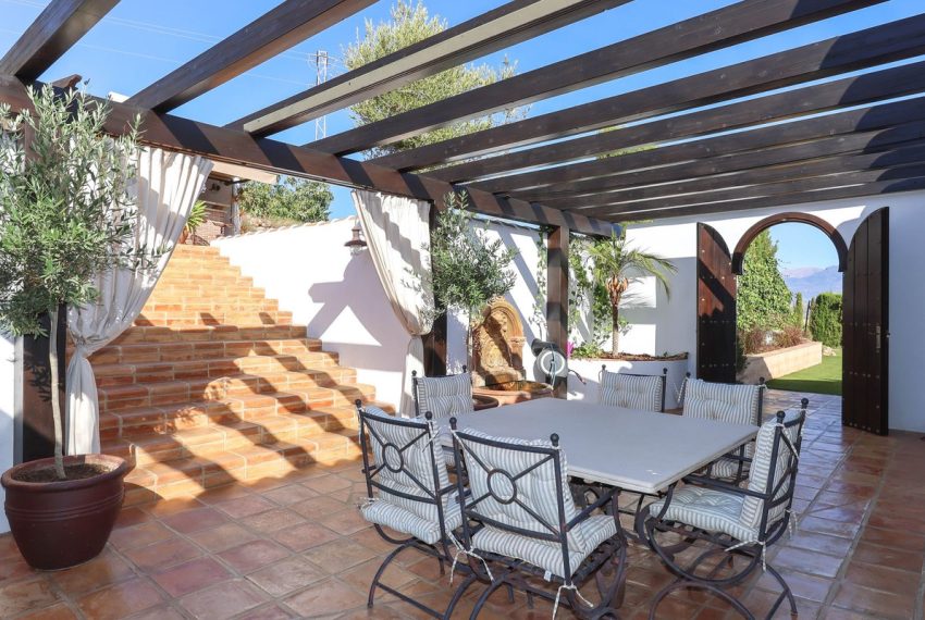 R4792399-Villa-For-Sale-Coin-Detached-7-Beds-472-Built-3