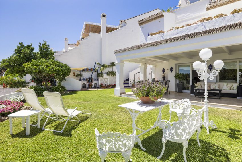 R4792639-Townhouse-For-Sale-Nueva-Andalucia-Terraced-4-Beds-255-Built-16