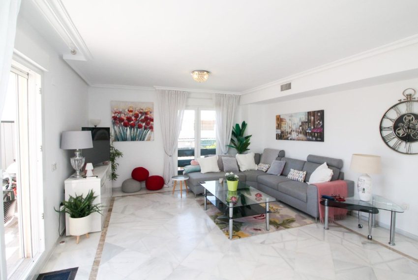 R4792747-Apartment-For-Sale-Nueva-Andalucia-Penthouse-3-Beds-123-Built-3