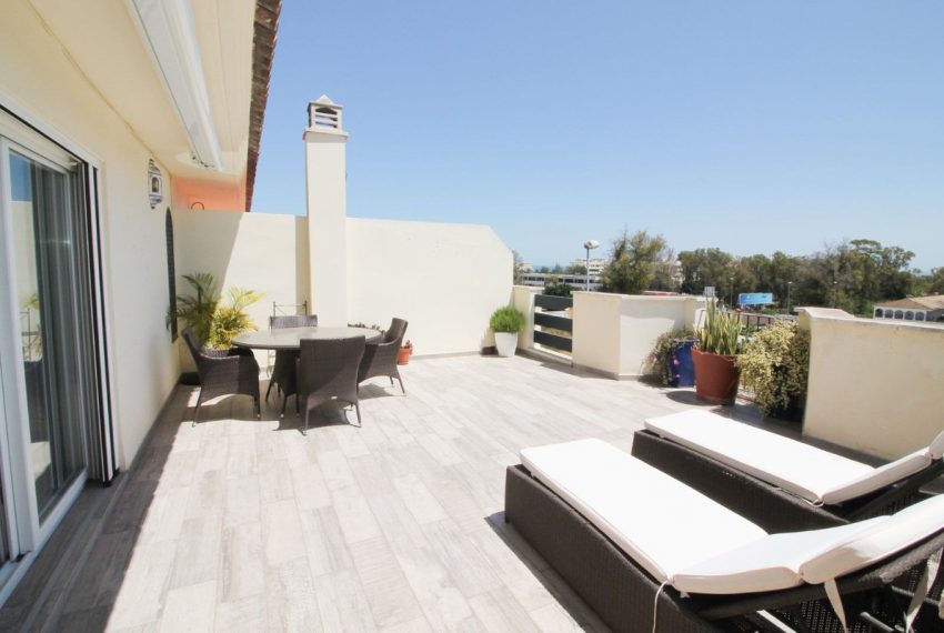 R4792747-Apartment-For-Sale-Nueva-Andalucia-Penthouse-3-Beds-123-Built