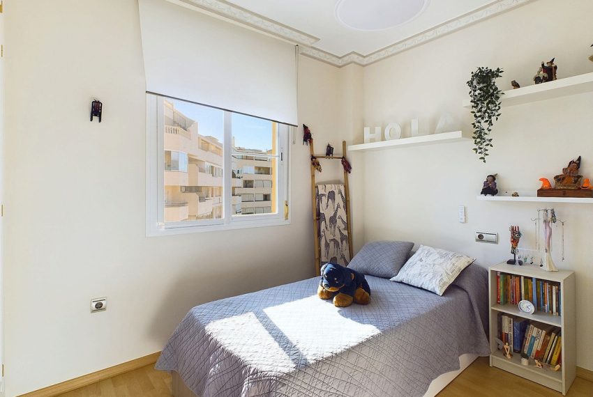 R4815007-Apartment-For-Sale-Estepona-Penthouse-3-Beds-220-Built-17