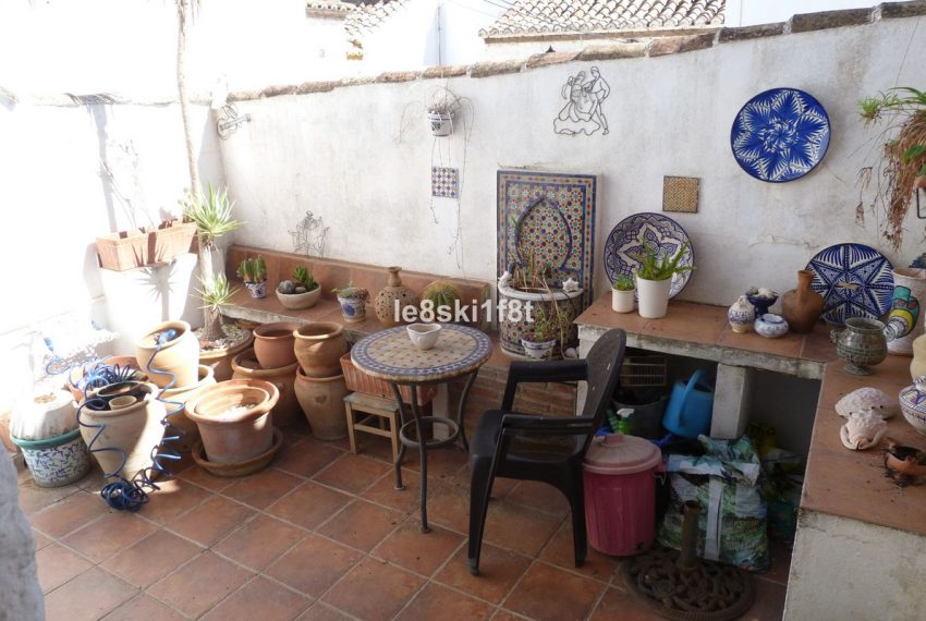 R4815100-Villa-For-Sale-Marbella-Semi-Detached-1-Beds-42-Built-4