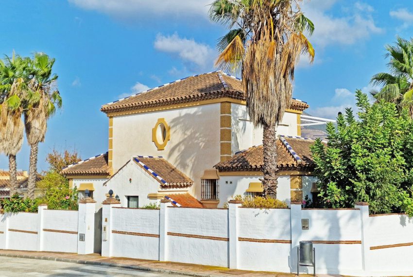 R4819684-Villa-For-Sale-Coin-Detached-4-Beds-286-Built