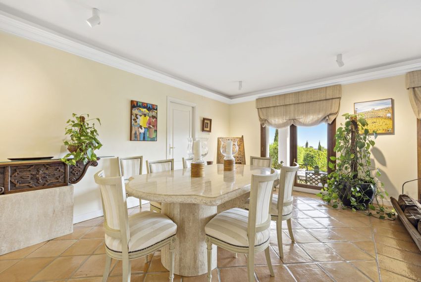 R4828465-Villa-For-Sale-Benahavis-Detached-4-Beds-523-Built-12