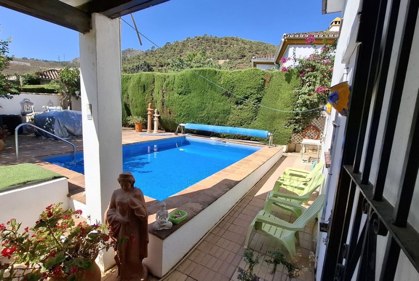 R4830691-Villa-For-Sale-Benahavis-Detached-6-Beds-322-Built-1