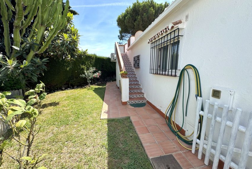 R4835191-Villa-For-Sale-Calahonda-Detached-4-Beds-197-Built-18