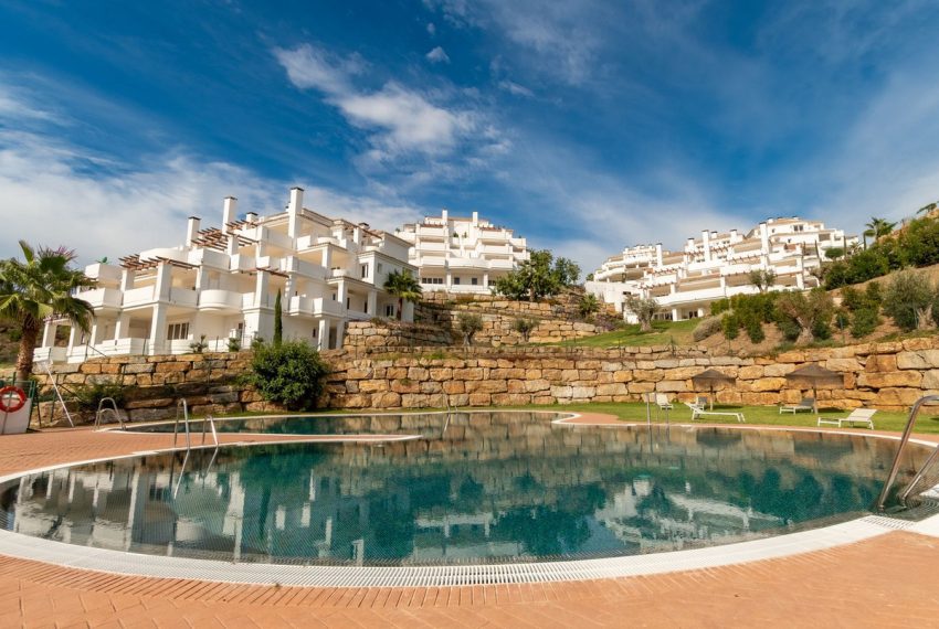 R4846288-Apartment-For-Sale-Nueva-Andalucia-Penthouse-Duplex-2-Beds-138-Built