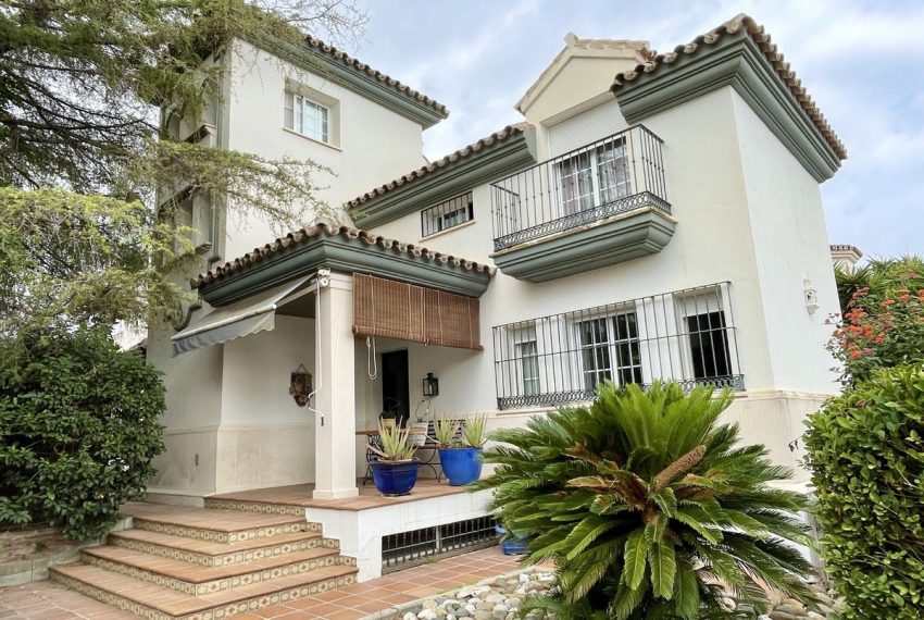 R4849135-Villa-For-Sale-Coin-Detached-5-Beds-226-Built