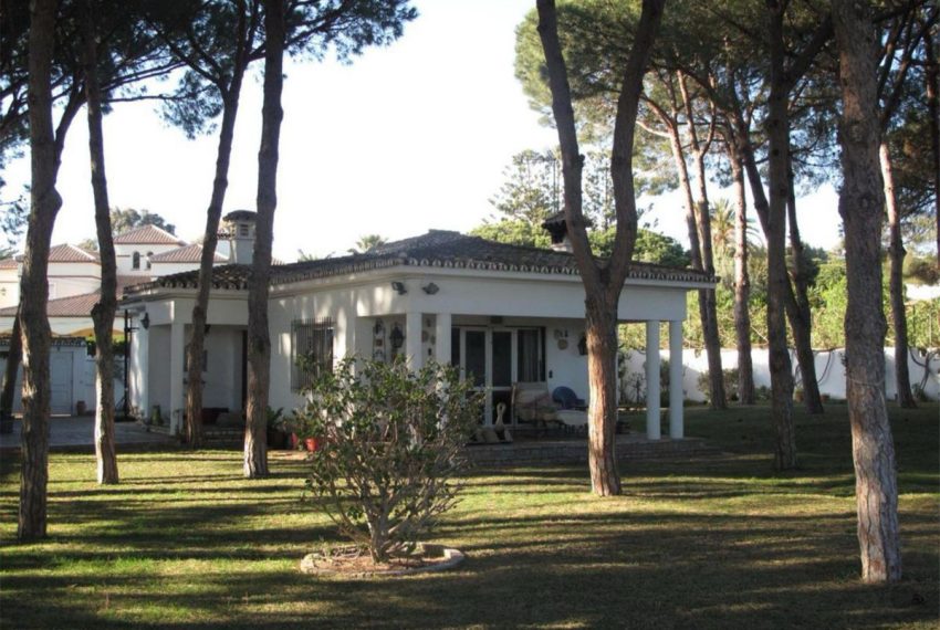 R4851514-Villa-For-Sale-Cabopino-Detached-8-Beds-800-Built-4