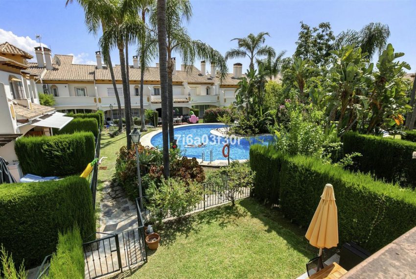 R4853680-Townhouse-For-Sale-Puerto-Banus-Terraced-3-Beds-176-Built-1