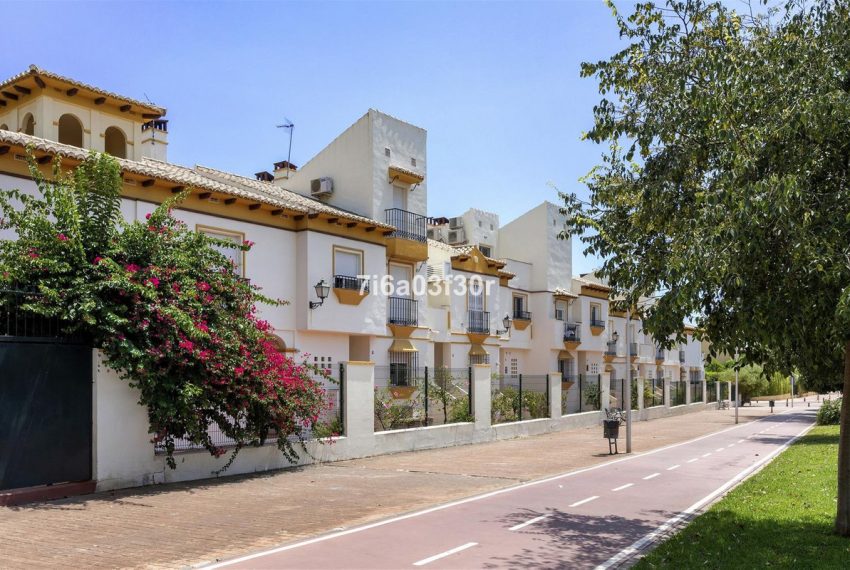 R4853680-Townhouse-For-Sale-Puerto-Banus-Terraced-3-Beds-176-Built-18