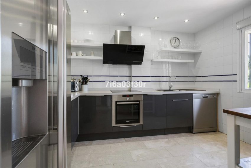 R4853680-Townhouse-For-Sale-Puerto-Banus-Terraced-3-Beds-176-Built-7