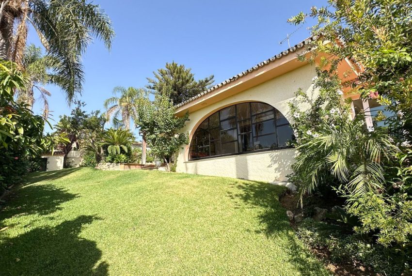 R4853791-Villa-For-Sale-Estepona-Detached-4-Beds-528-Built-10