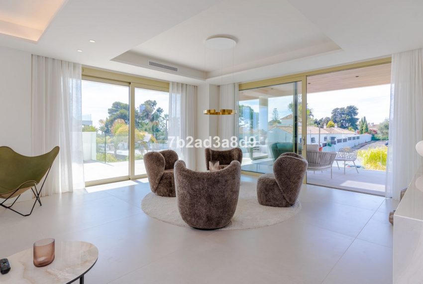 R4858030-Apartment-For-Sale-The-Golden-Mile-Penthouse-4-Beds-325-Built-12