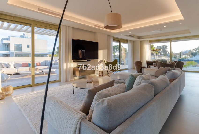 R4858030-Apartment-For-Sale-The-Golden-Mile-Penthouse-4-Beds-325-Built-5