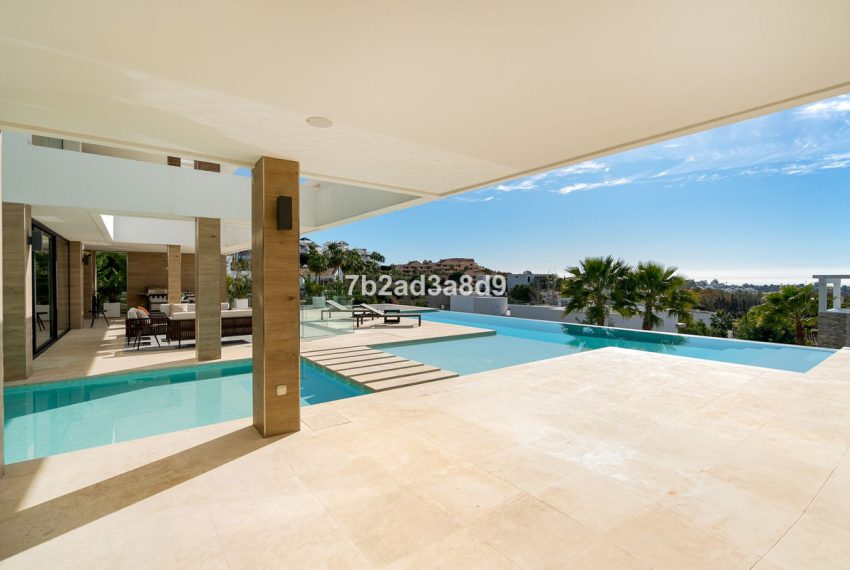 R4860742-Villa-For-Sale-Benahavis-Detached-5-Beds-625-Built-2