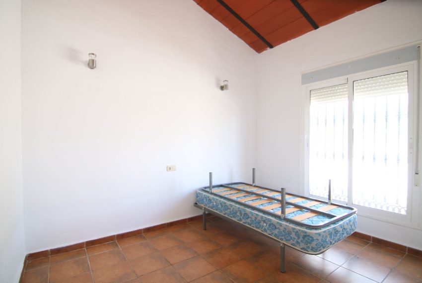 R4869802-Villa-For-Sale-Coin-Detached-2-Beds-71-Built-6