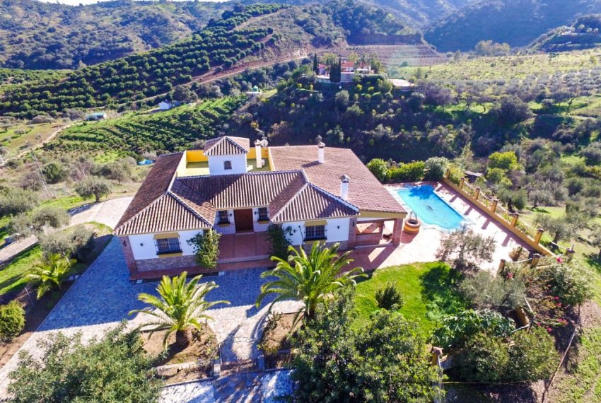 R2822033-Villa-For-Sale-Coin-Finca-5-Beds-517-Built-7