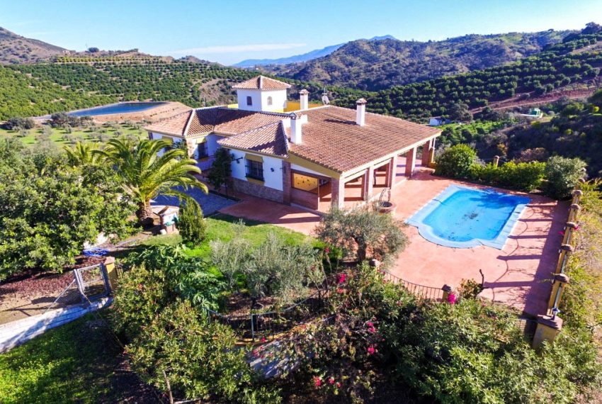 R2822033-Villa-For-Sale-Coin-Finca-5-Beds-517-Built