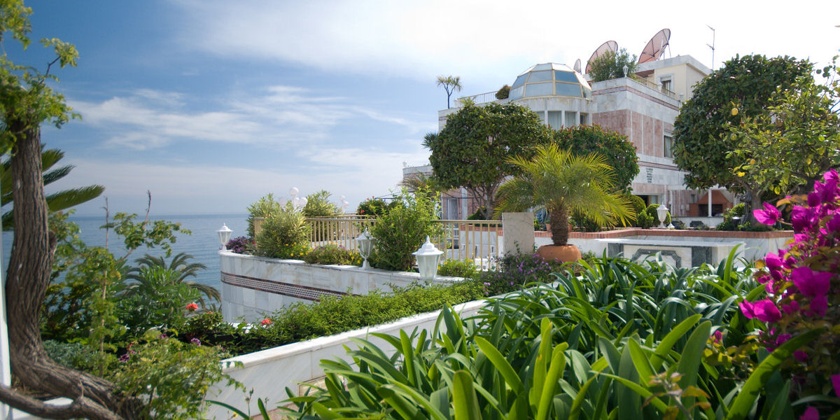 Penthouse  Apartment | €24000000 | 8 Beds | Puerto Banús