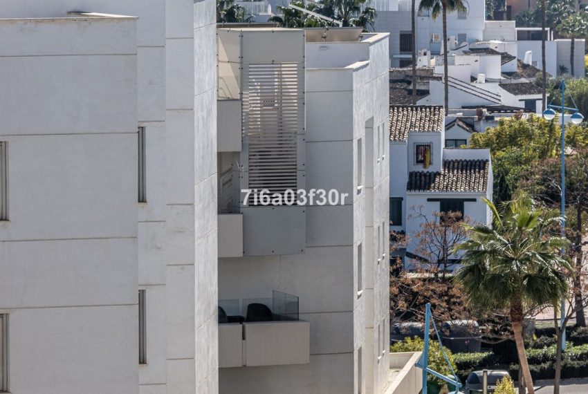 R3892858-Apartment-For-Sale-San-Pedro-de-Alcantara-Penthouse-3-Beds-112-Built-19