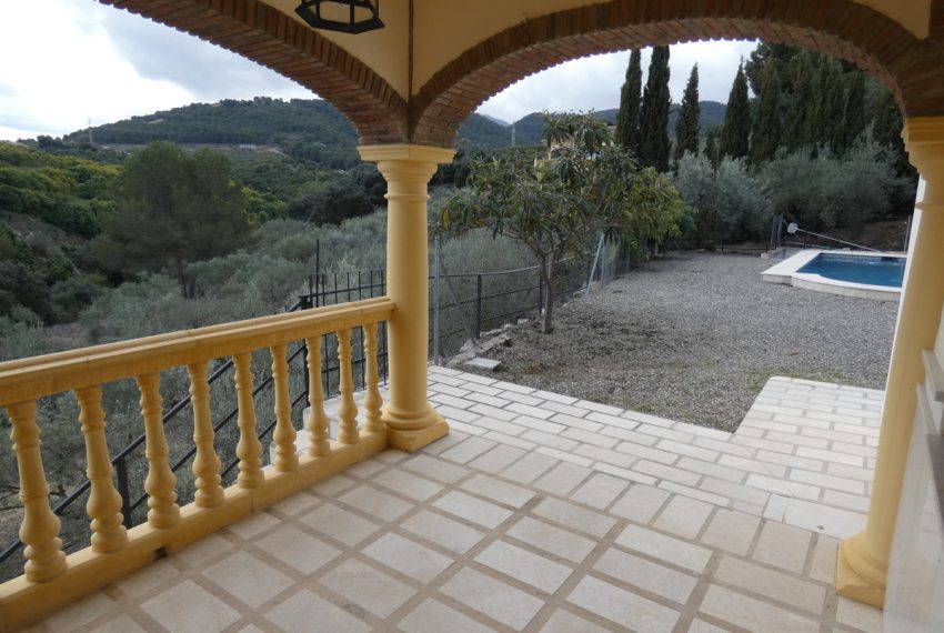 R4020805-Villa-For-Sale-Coin-Finca-2-Beds-240-Built-5