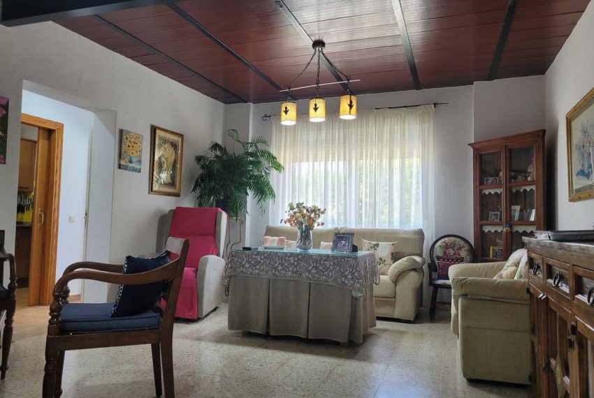 R4141252-Villa-For-Sale-Estepona-Detached-5-Beds-180-Built-18