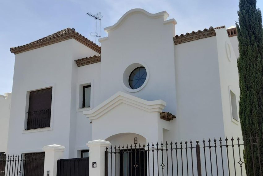 R4199623-Villa-For-Sale-Estepona-Semi-Detached-3-Beds-170-Built-14