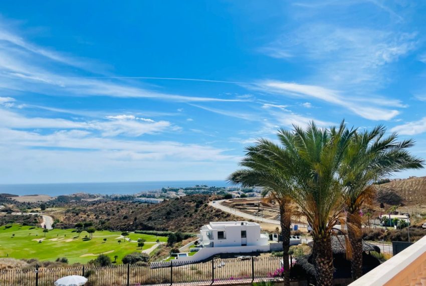 R4213192-Villa-For-Sale-La-Cala-de-Mijas-Detached-7-Beds-2235-Built-1