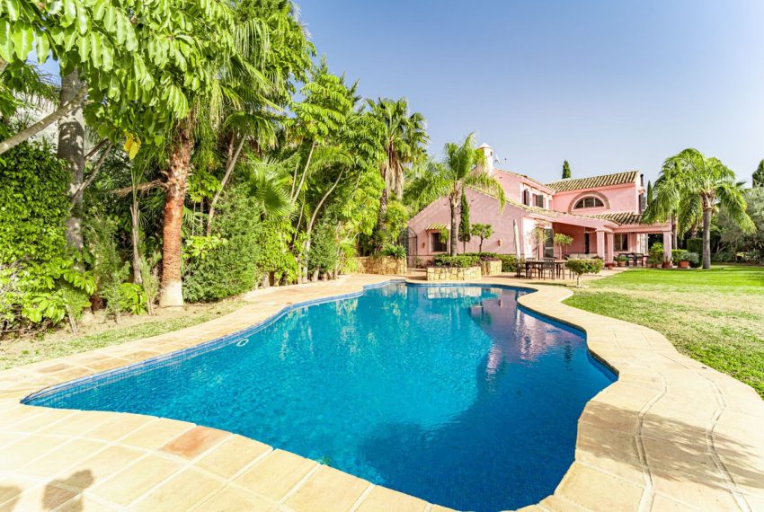 R4265836-Villa-For-Sale-Benahavis-Detached-5-Beds-555-Built-5