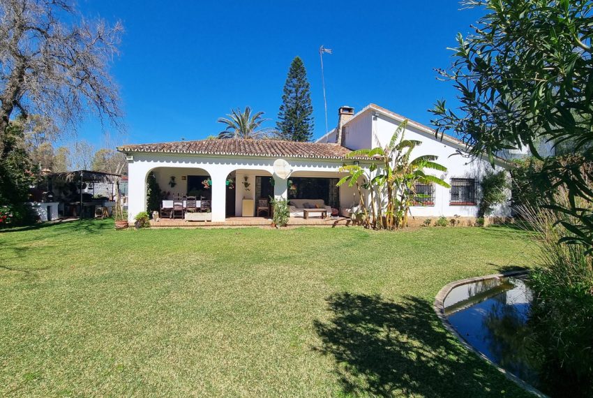 R4273192-Villa-For-Sale-Puerto-Banus-Detached-4-Beds-301-Built