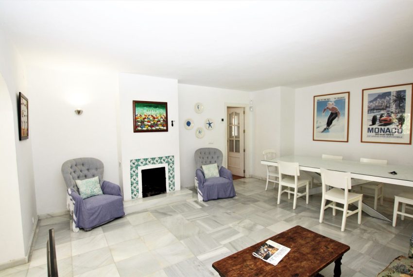 R4334983-Villa-For-Sale-Cabopino-Detached-4-Beds-201-Built-2