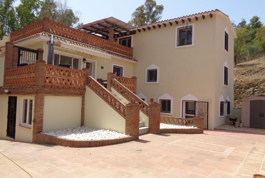 R4372672-Villa-For-Sale-La-Cala-de-Mijas-Finca-4-Beds-300-Built-3