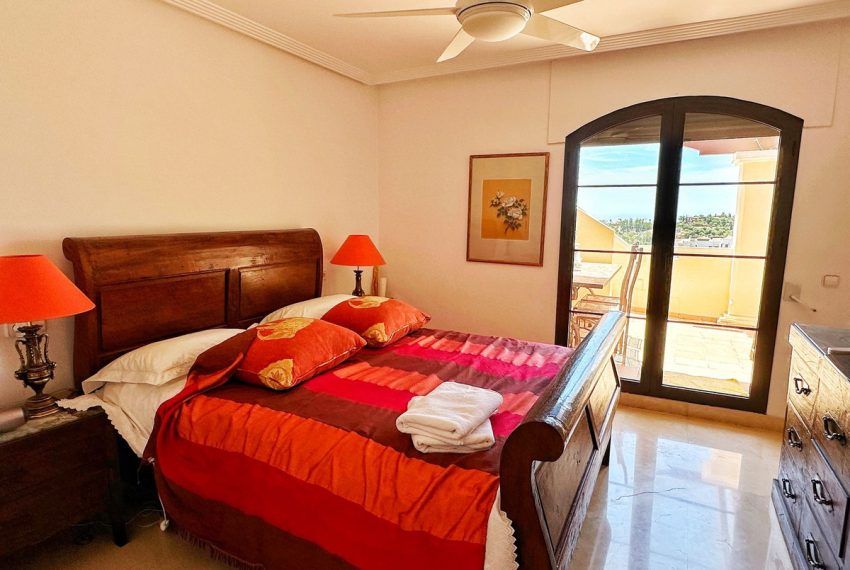 R4431718-Apartment-For-Sale-Los-Arqueros-Penthouse-Duplex-2-Beds-103-Built-11