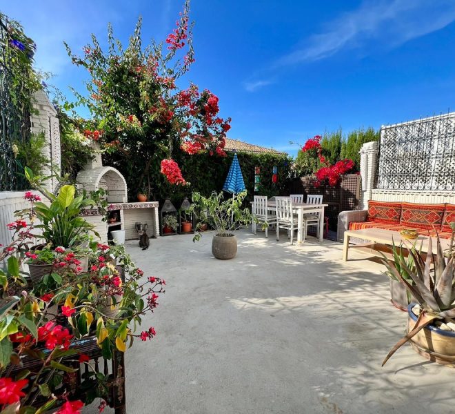 R4573096-Image 1-Terraced - 3 Beds - 180 Built