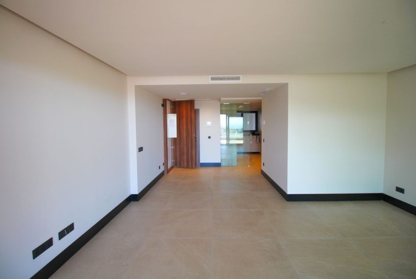 R4592677-Apartment-For-Sale-Nueva-Andalucia-Ground-Floor-2-Beds-111-Built-7