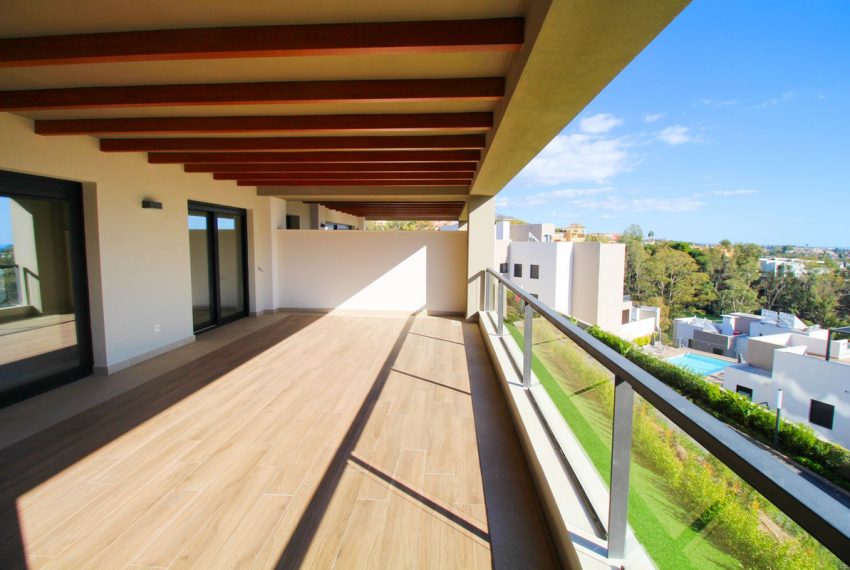 R4592677-Apartment-For-Sale-Nueva-Andalucia-Ground-Floor-2-Beds-111-Built-8