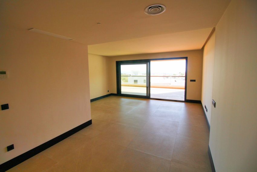 R4592677-Apartment-For-Sale-Nueva-Andalucia-Ground-Floor-2-Beds-111-Built-9