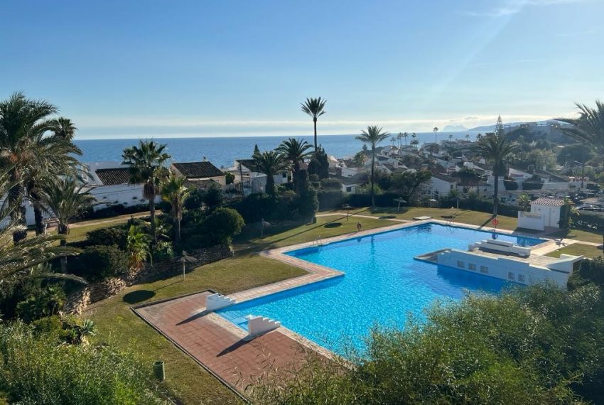 R4597393-Villa-For-Sale-Estepona-Detached-5-Beds-260-Built-4