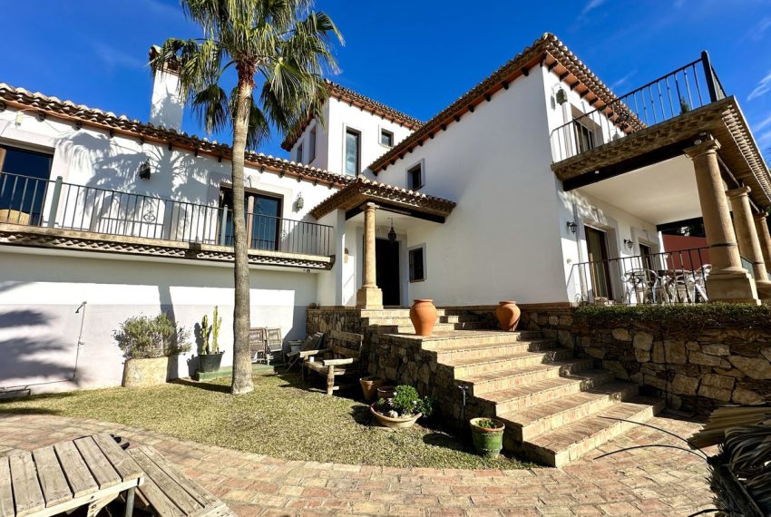 R4633183-Villa-For-Sale-Mijas-Golf-Detached-8-Beds-641-Built-3