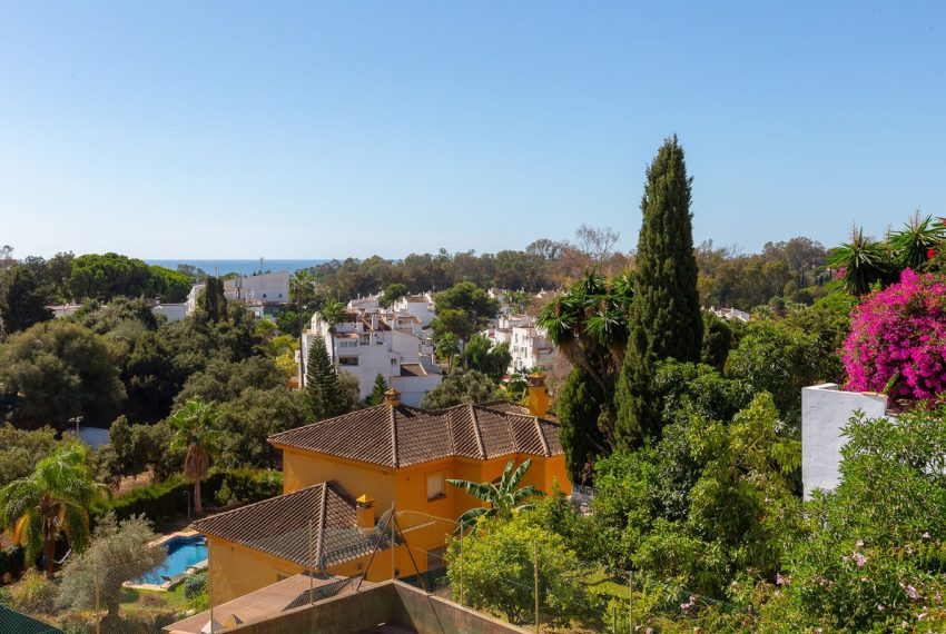 R4643812-Villa-For-Sale-Elviria-Detached-3-Beds-260-Built-10