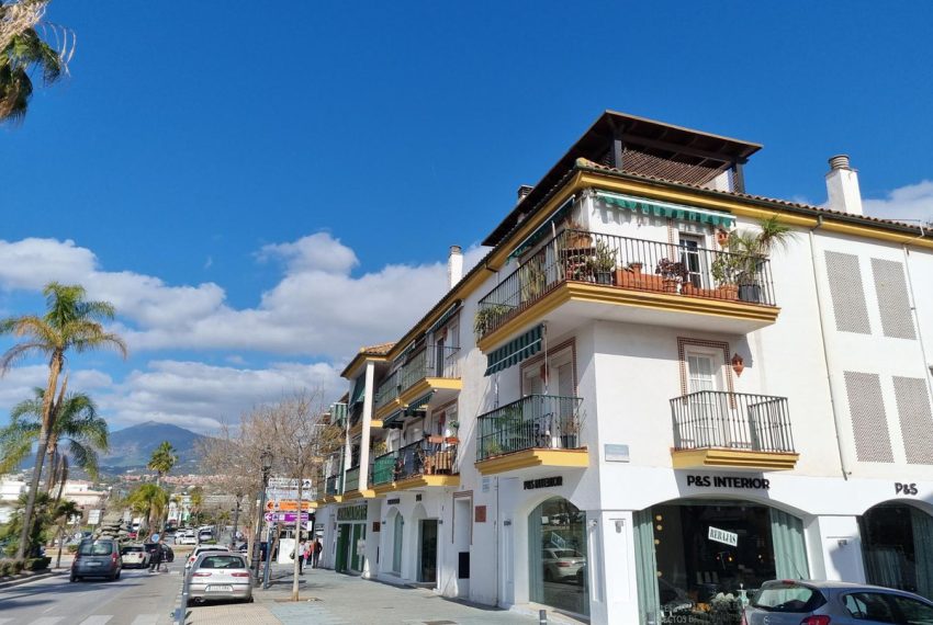 R4654243-Apartment-For-Sale-San-Pedro-de-Alcantara-Middle-Floor-3-Beds-92-Built