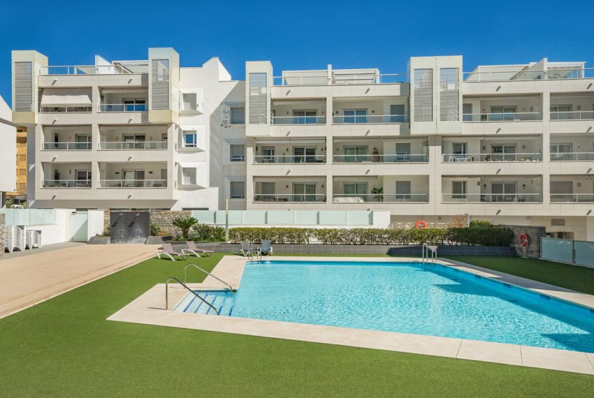 R4671037-Apartment-For-Sale-San-Pedro-de-Alcantara-Penthouse-Duplex-3-Beds-150-Built