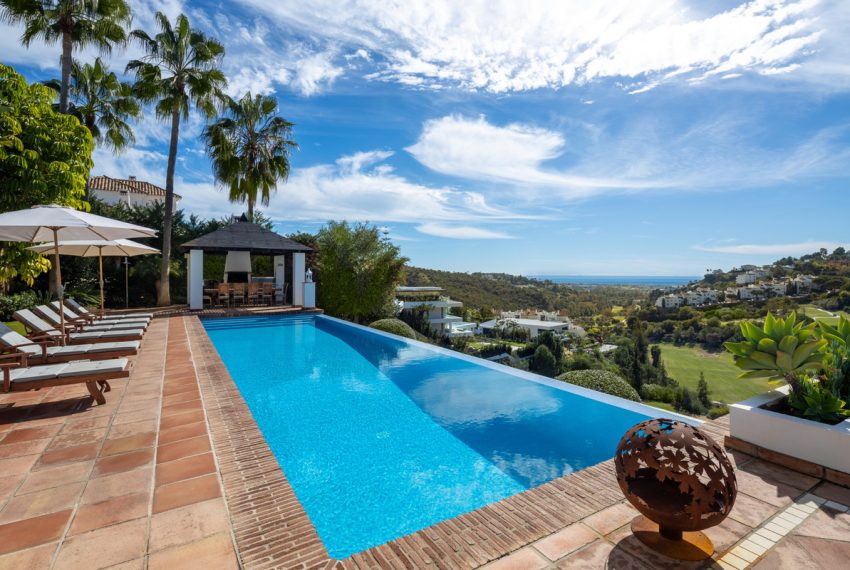 R4700413-Villa-For-Sale-Benahavis-Detached-7-Beds-859-Built-1