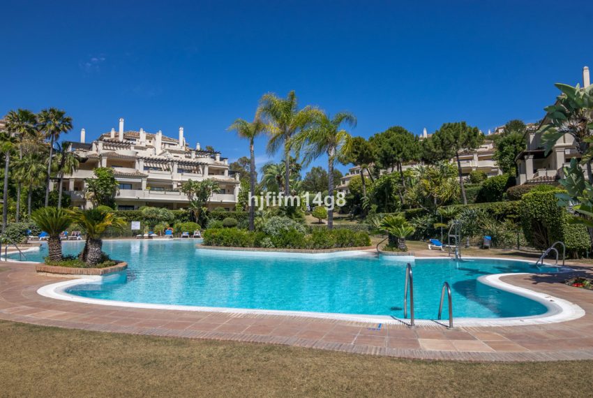 R4741282-Apartment-For-Sale-Benahavis-Ground-Floor-4-Beds-111-Built